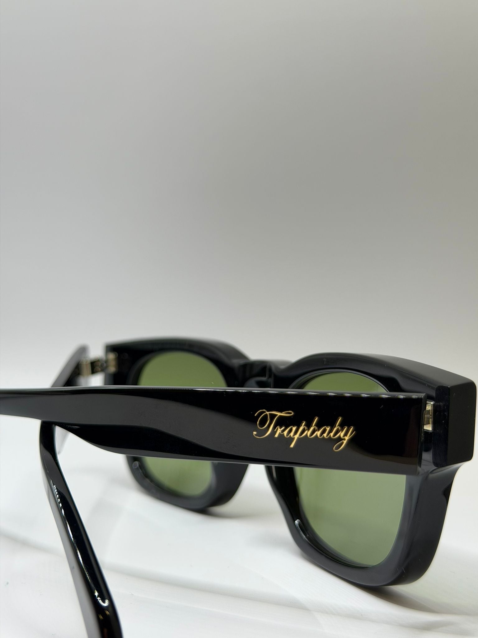 Coco Noir Collection Forest Green – Trapbaby Premium Sonnenbrille | Handgefertigt in Italien