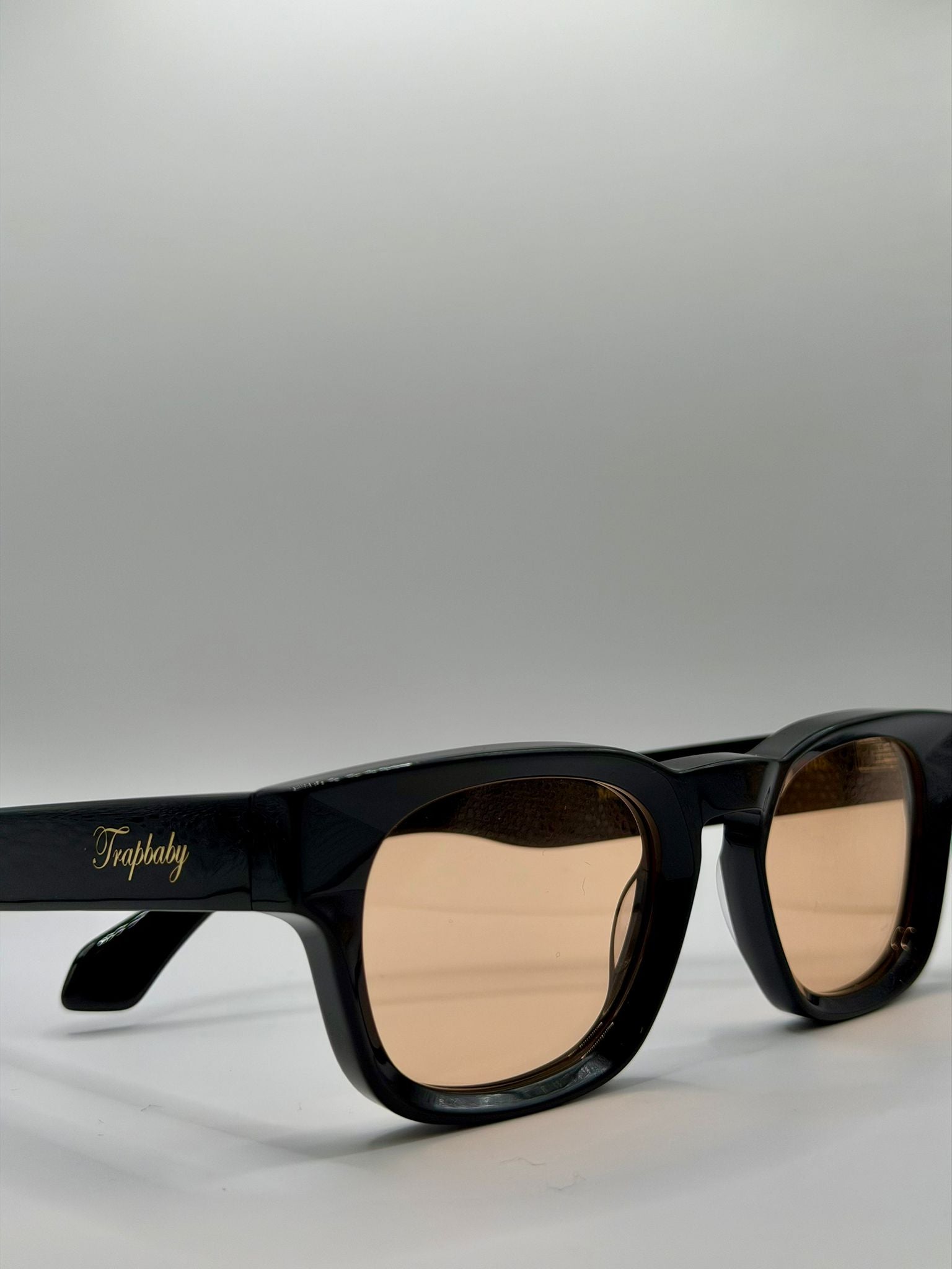 Coco Noir Collection Sunset Orange – Trapbaby Premium Sonnenbrille | Handgefertigt in Italien